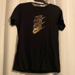 Woman’s Nike tee shirt